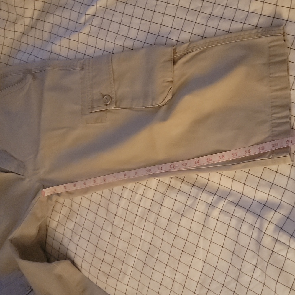 Summer/Spring Capris - image 4